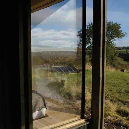 Reconnect At Off-grid Hilltop With Valley Views Holiday home *