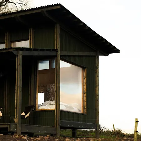 Reconnect At Off-grid Hilltop With Valley Views Holiday home *
